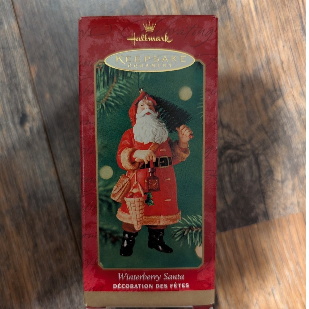 Hallmark Keepsake Ornament 2000 Winterberry Santa Handcrafted Christmas Decor